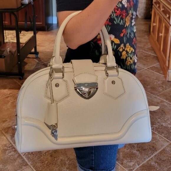 LOUIS VUITTON  Ivoire Epi Leather Montaigne GM Bag - Picture 3 of 16